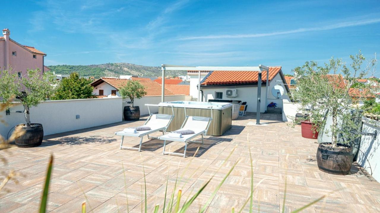 Apartments Luka Vodice Exterior photo